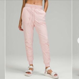 Lululemon Beyond the Studio Jogger in Pink Mist Size 6